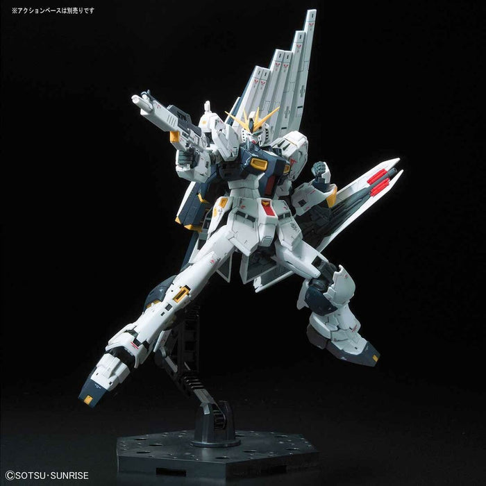 Bandai Gundam Model Kit, 1/144 RG RX-93 V NU Gundam RG32