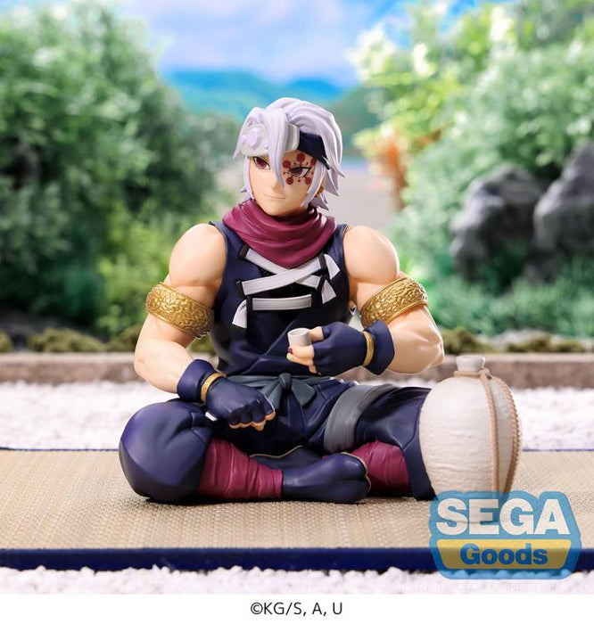 SEGA Demon Slayer: Kimetsu no Yaiba Tengen Uzui (Shinobi Costume) Premium Perching Figure