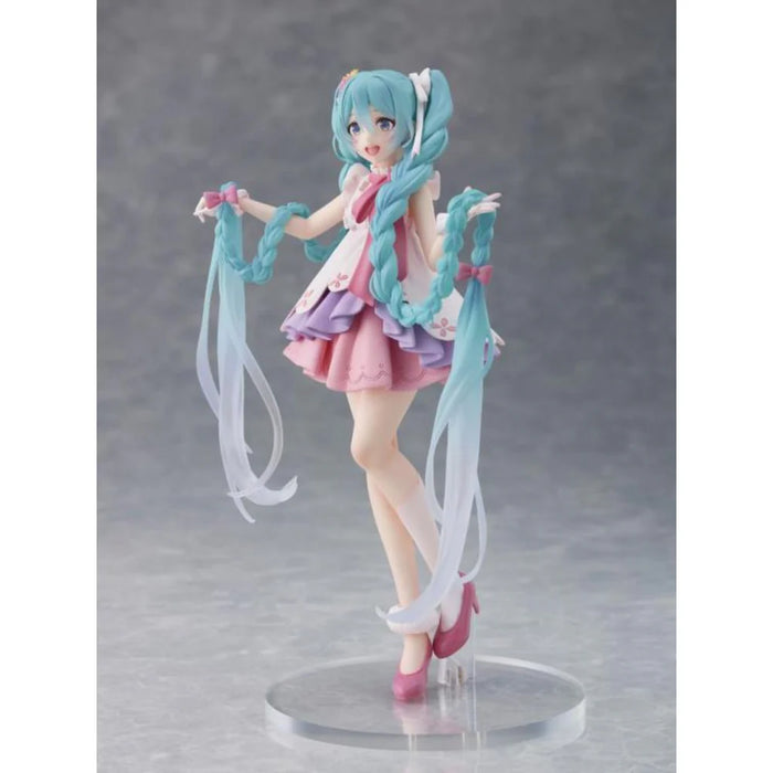 Taito Hatsune Miku Rapunzel Wonderland Figure