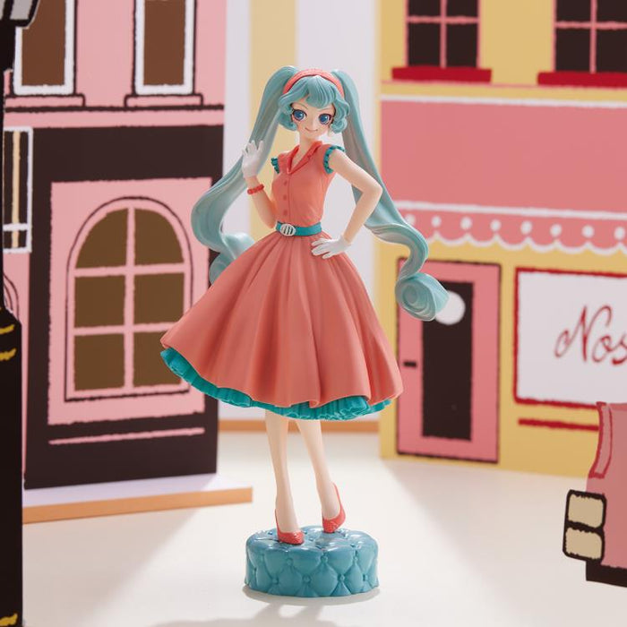 Bandai Vocaloid World Journey Vol.1 Hatsune Miku Figure