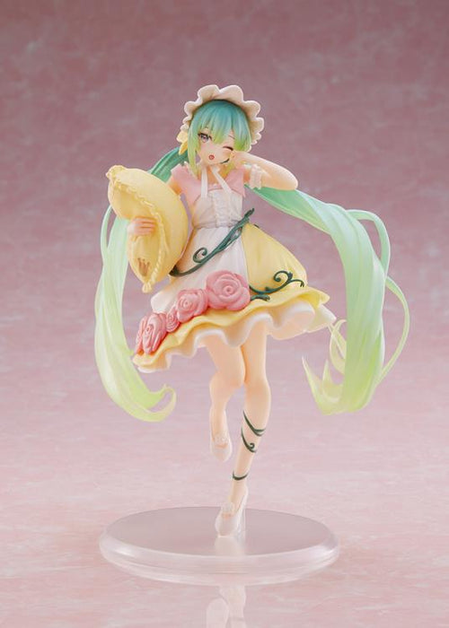 TAITO Vocaloid Hatsune Miku (Sleeping Beauty Ver.) Wonderland Figure