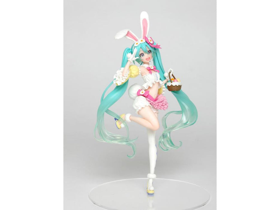 Taito Vocaloid Hatsune Miku (2nd Season Spring Ver.) Figure