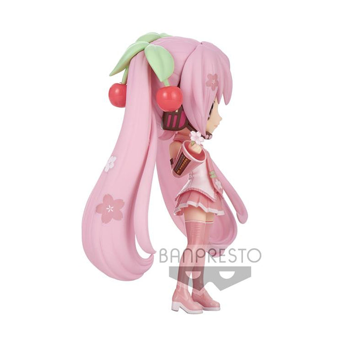 BANDAI BANPRESTO Vocaloid Q Posket Sakura Miku (Ver.B)