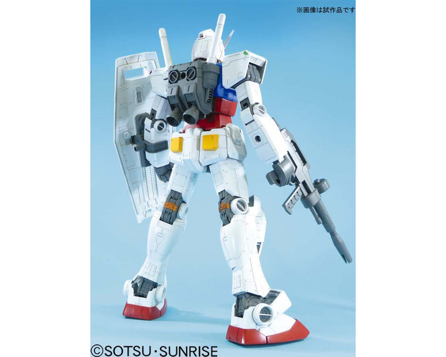 BANDAI Mega Size Model 1/48 Gundam - Model Kit E.F.S.F. PROTOTYPE CLOSE-COMBAT MOBILE